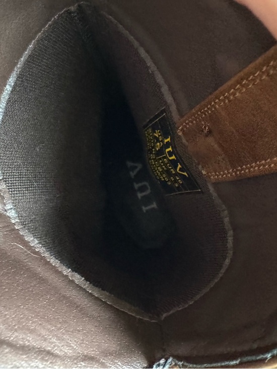 Classic Brown Cowboy Boots - Picture 6 of 7